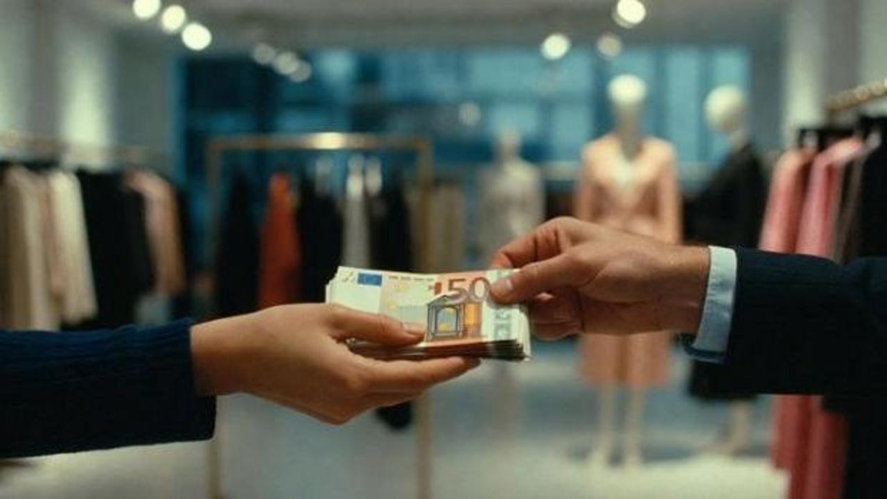 Moda dünyasında tarihi ödeme: Tek bir isme tam 3.2 milyar euro!