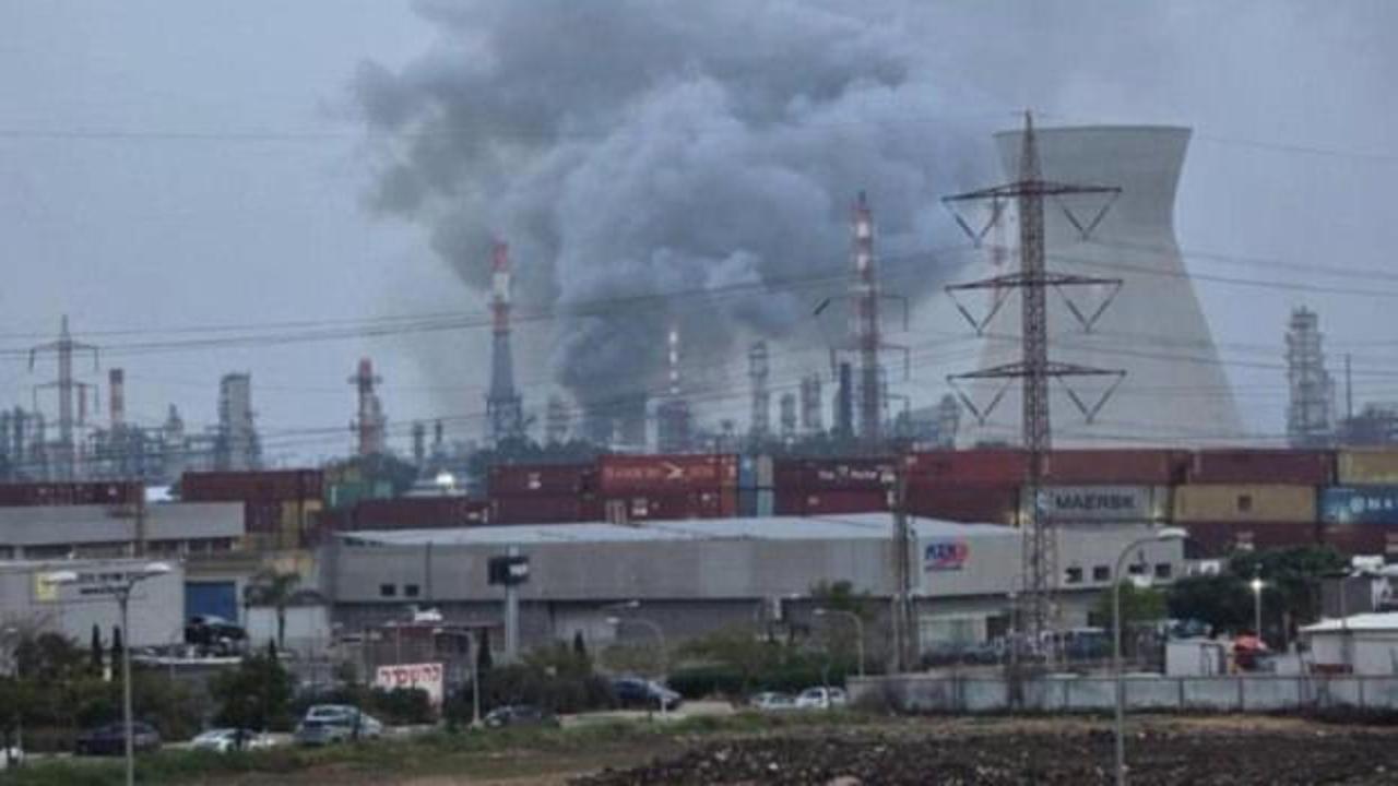 İran, İsrail’deki Hayfa Petrol Rafinerisi’ni vurdu