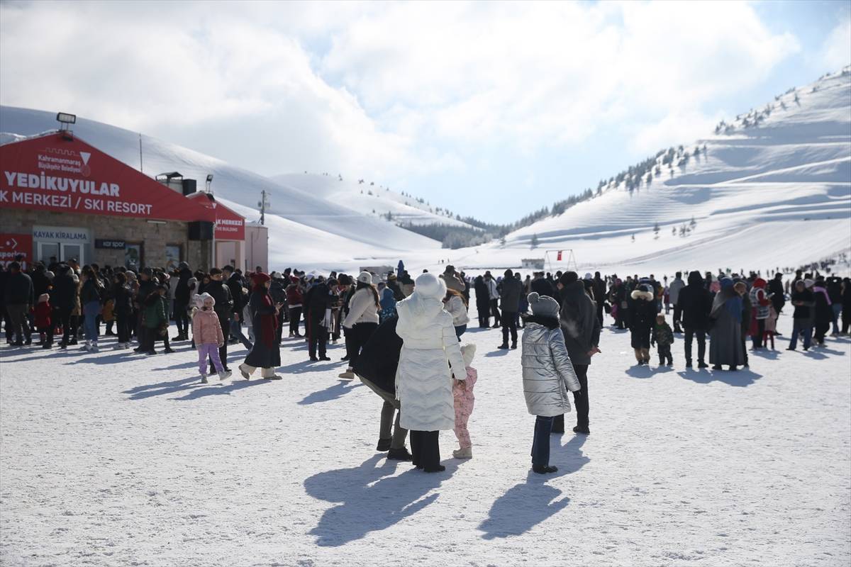 Şehir merkezine en yakınlardan biri! Yedikuyular Kayak Merkezi yoğun ilgi gördü
