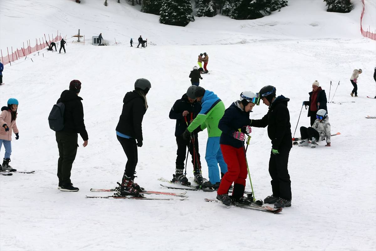 Yurduntepe Kayak Merkezi 107 gün süren sezonda 75 bin ziyaretçi ağırladı