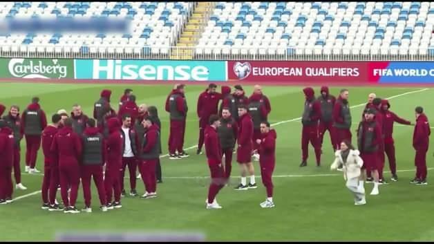 A milli takımın kampında Arda Güler ile yürüyen küçük kızın kim olduğu ortaya çıktı