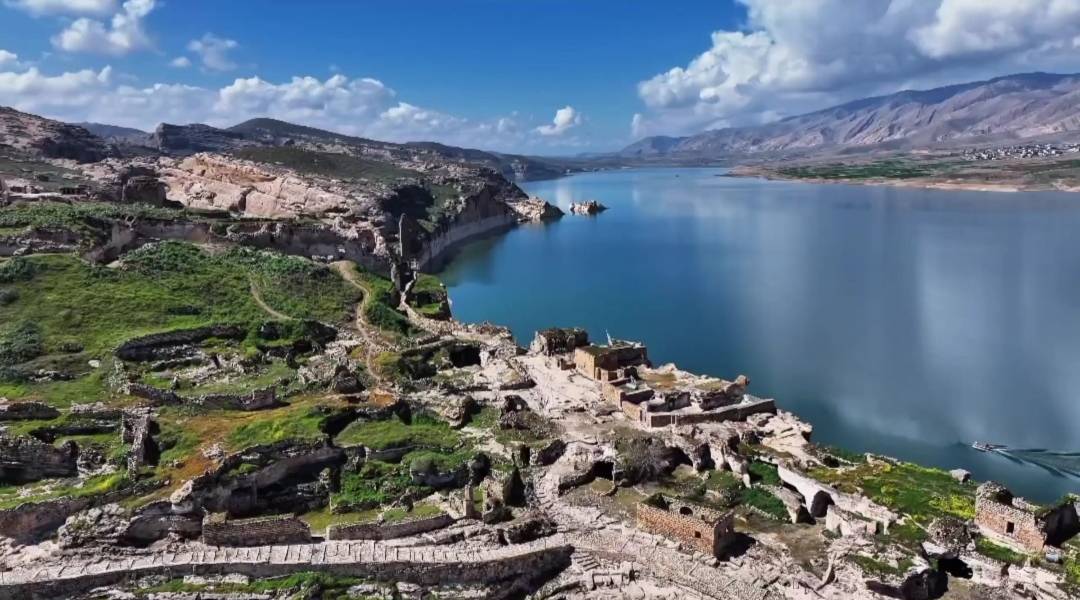 12 bin yıllık Hasankeyf’te seyir keyfi: Bir yanı tarih bir yanı doğa