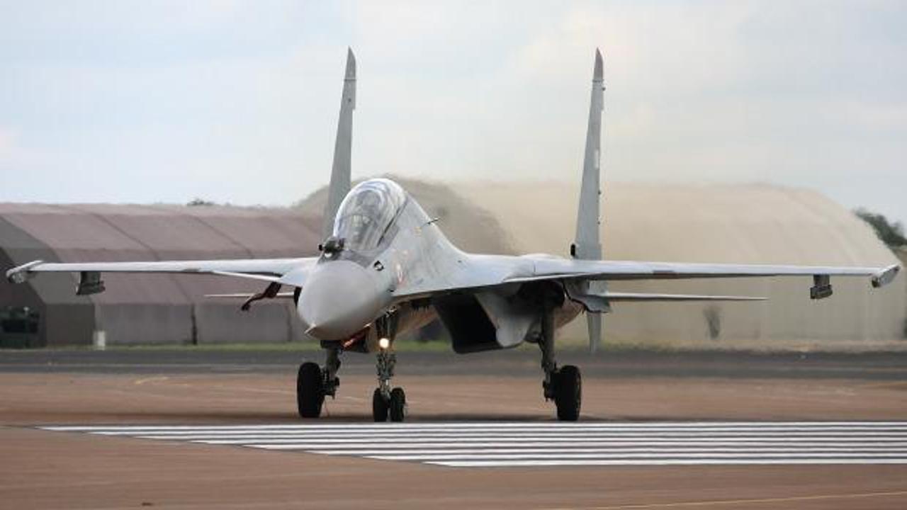 Moskova'dan flaş açıklama: Rus savaş uçağı Kırım’da düştü!