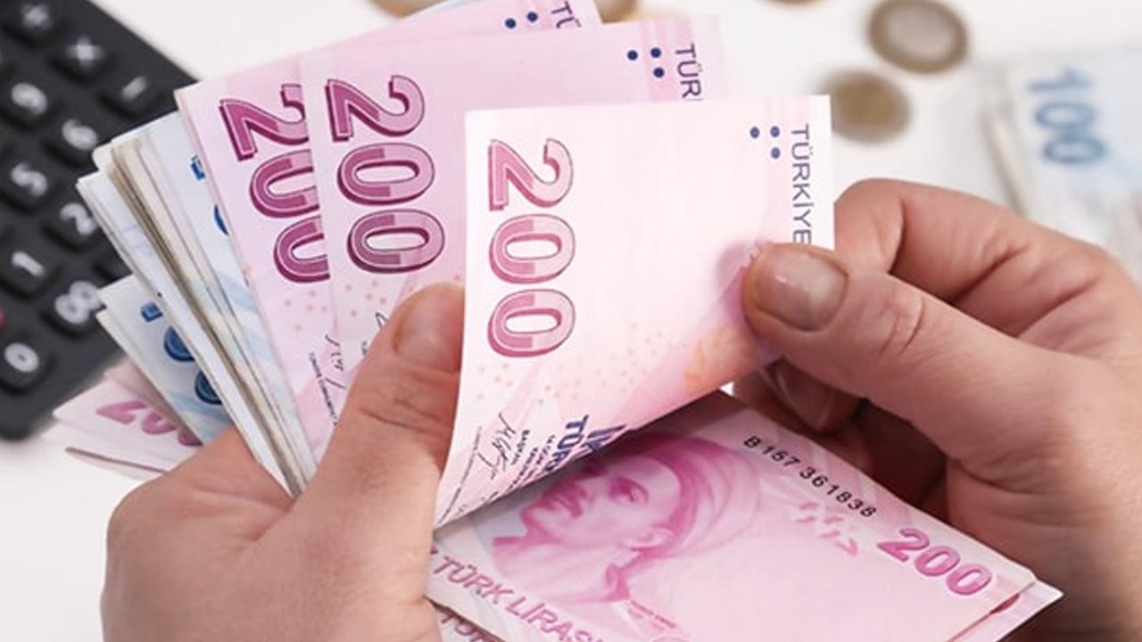 Öğrencilere müjde: 2 bin TL verilecek! Kartlarına aylık yüklenecek